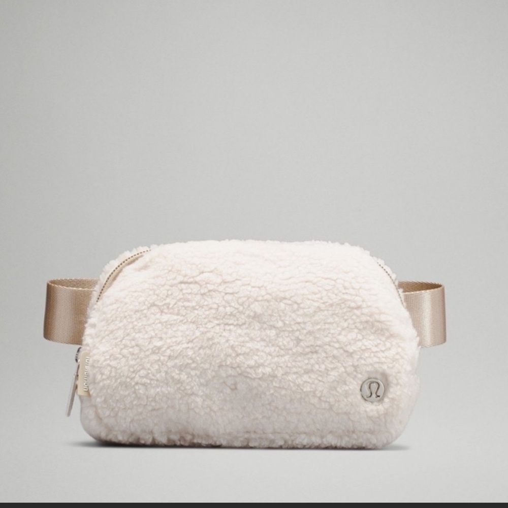 Lululemon Fleece Everywhere Belt Bag